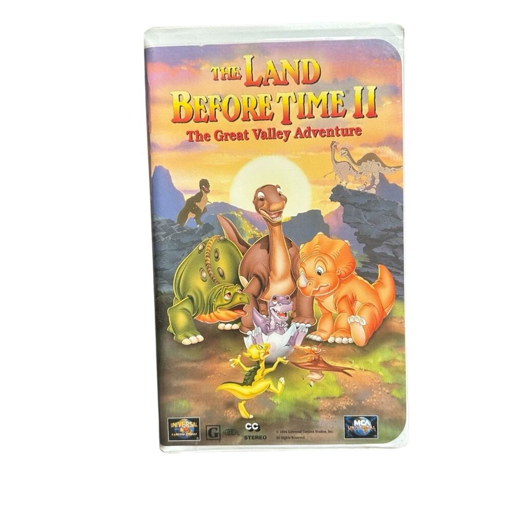 The Land Before Time II The Great Valley Adventure VHS Tape Family Movie